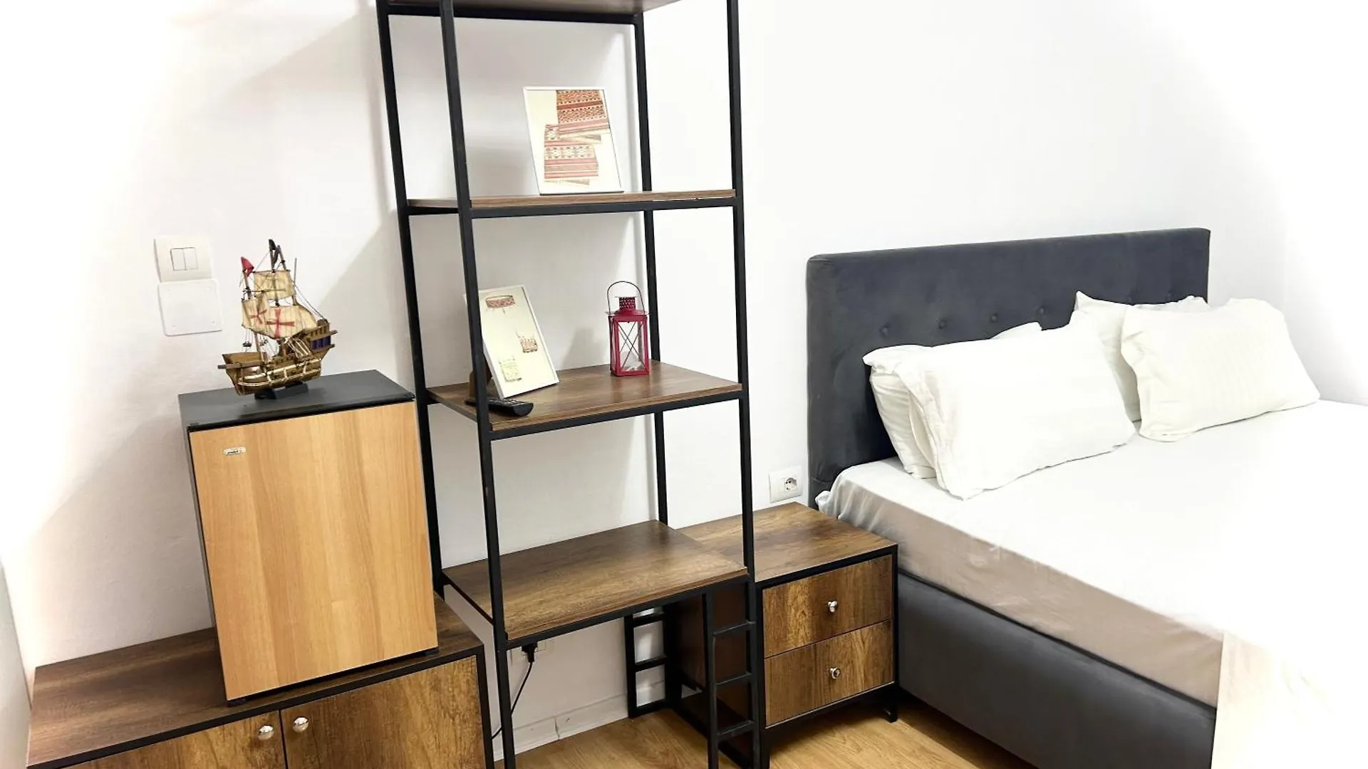 Budget Retreat Tirana & Studios