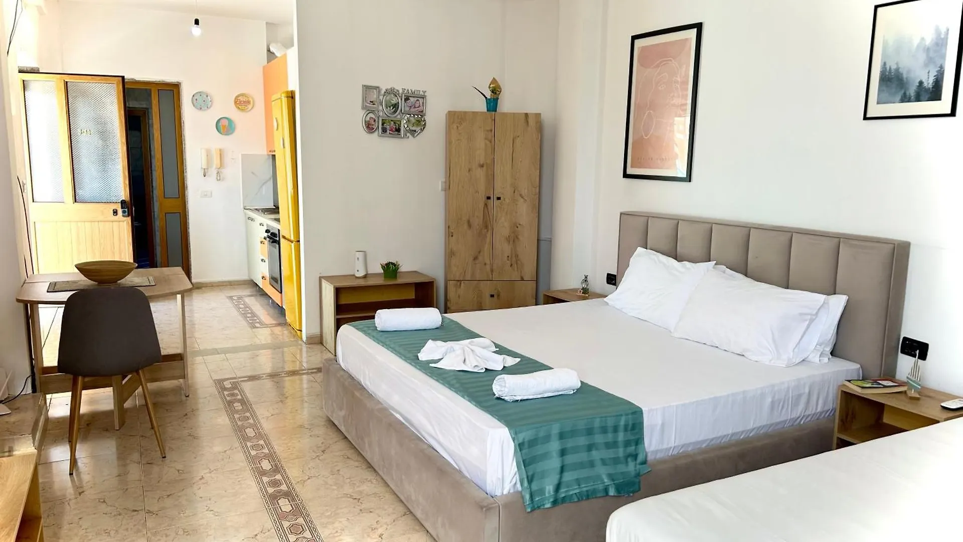 Hotel Budget Retreat Tirana & Studios